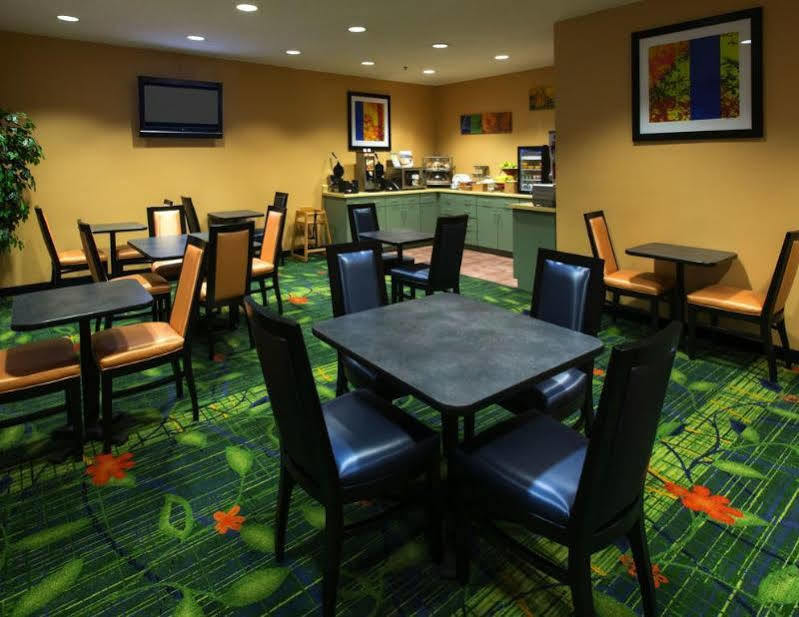 Fairfield Inn Tuscaloosa Bagian luar foto